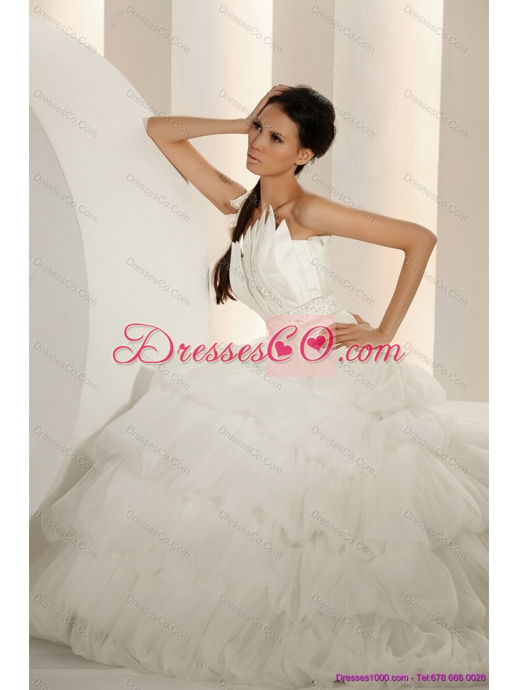Popular Beaded Strapless White Wedding Dress with Ruffled Layers