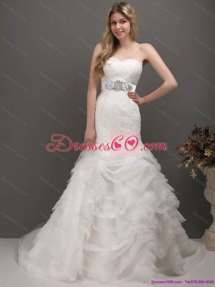 Fashionable Wedding Dress with Lace and Appliques