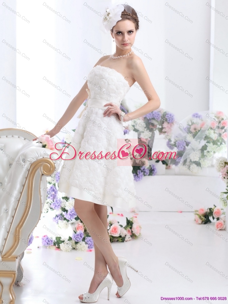 White Strapless Wedding Gowns with Bownot and Rolling Fowers