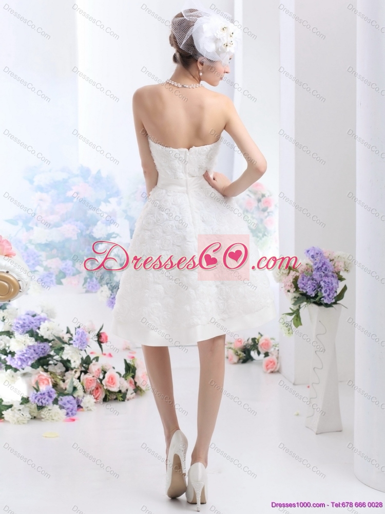White Strapless Wedding Gowns with Bownot and Rolling Fowers