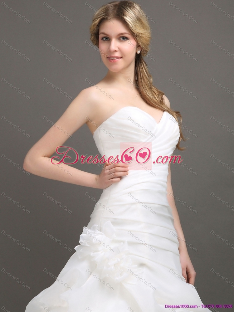 White Ruching Bridal Gowns with Chapel Train and Hand Made Flower