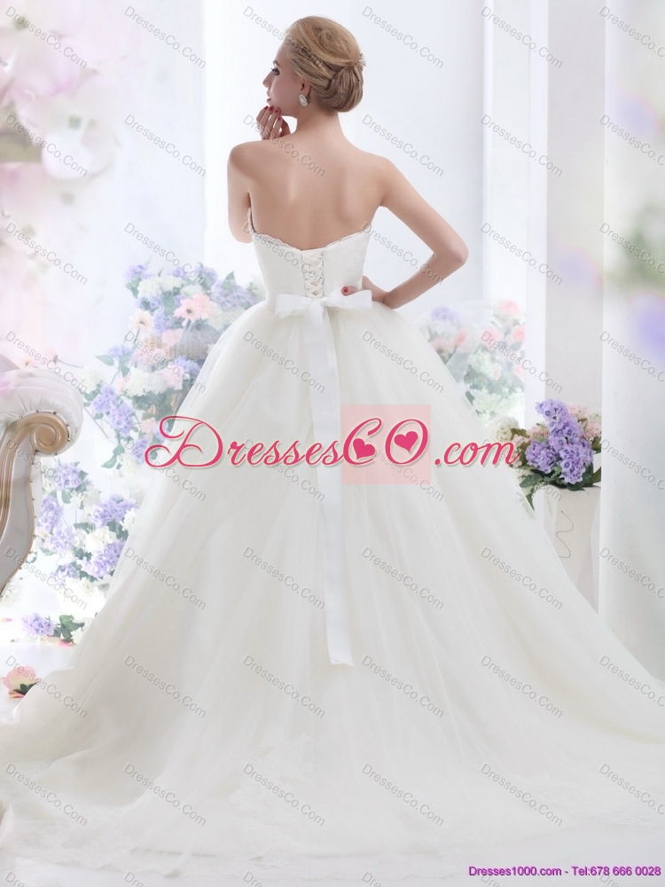 Popular White Wedding Dress with Hand Made Flowers