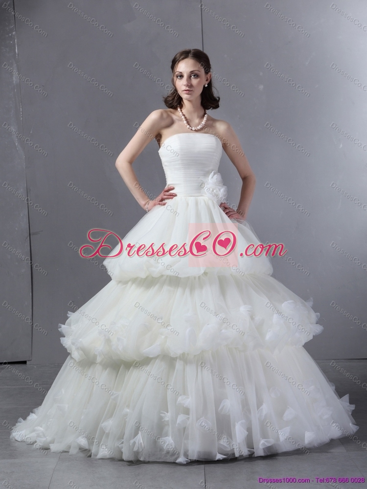 Classical Strapless Maternity Wedding Dress with Ruffles and Ruching