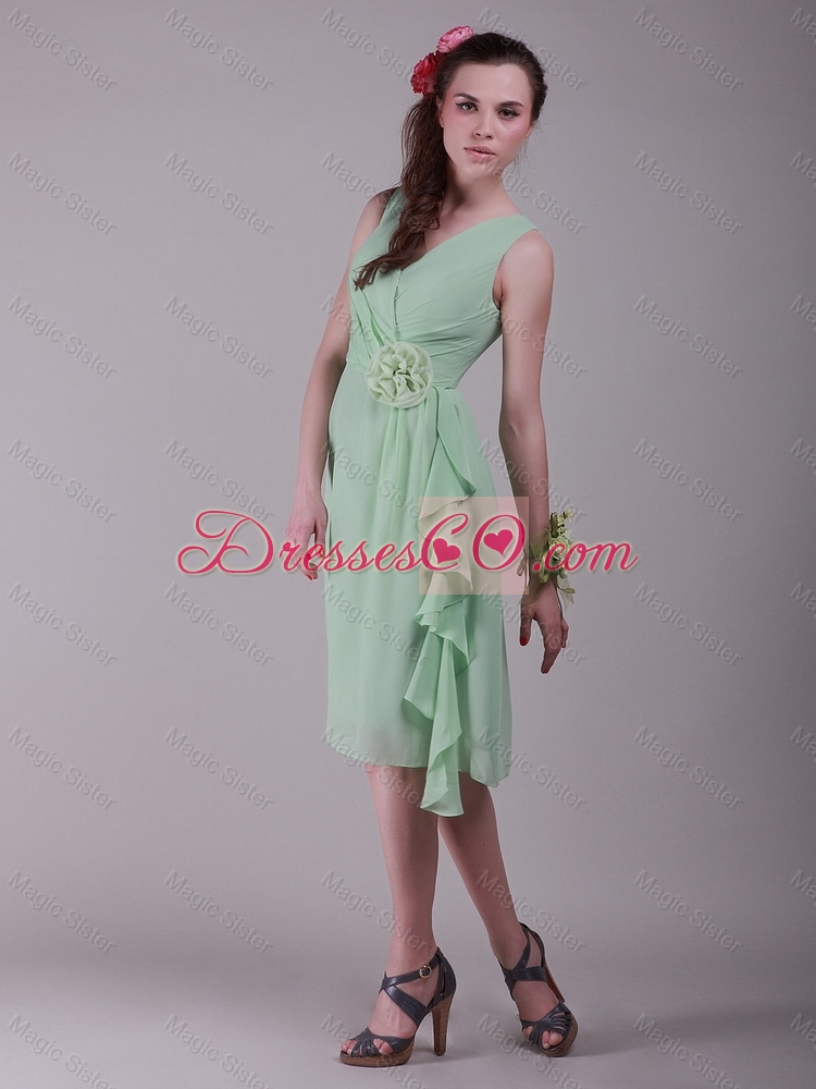 Cheap Empire V Neck Hand Made Flowers Prom Dress in Apple Green