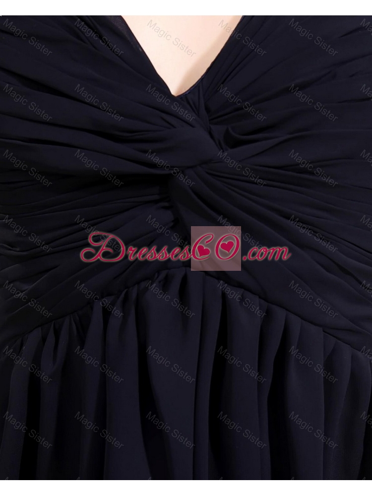 New Style Simple Brush Train V Neck Beaded Prom Dress in Black