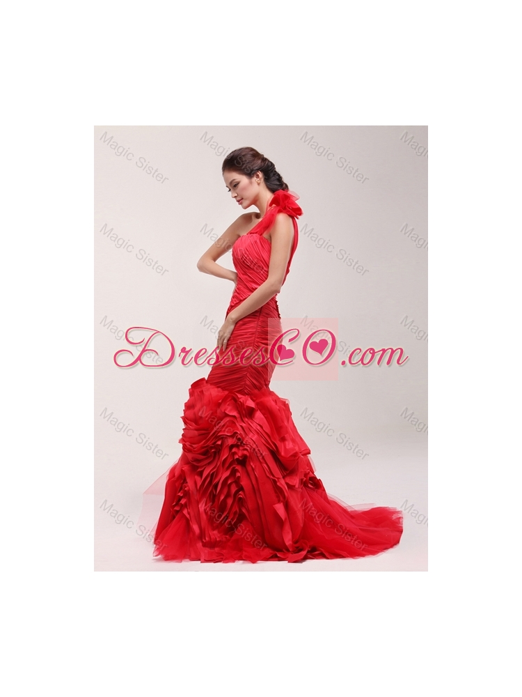 Classical Ruching and Ruffles Brush Train Wedding Dress in Red