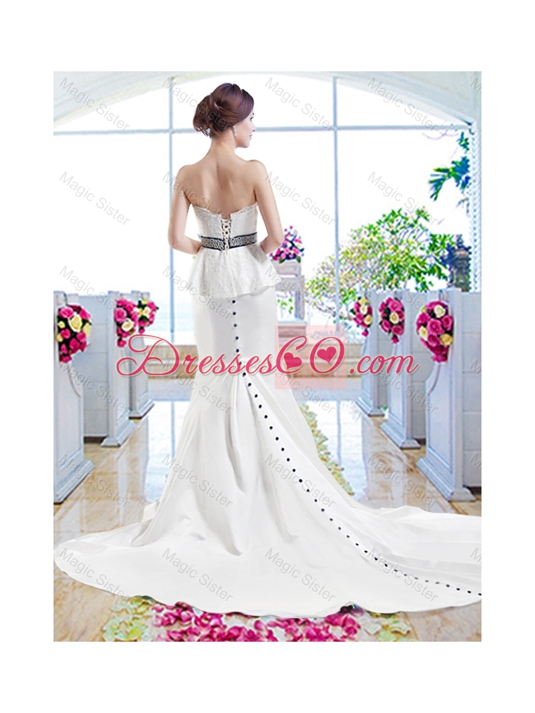 Elegant Mermaid Strapless Wedding Dress with Court Train