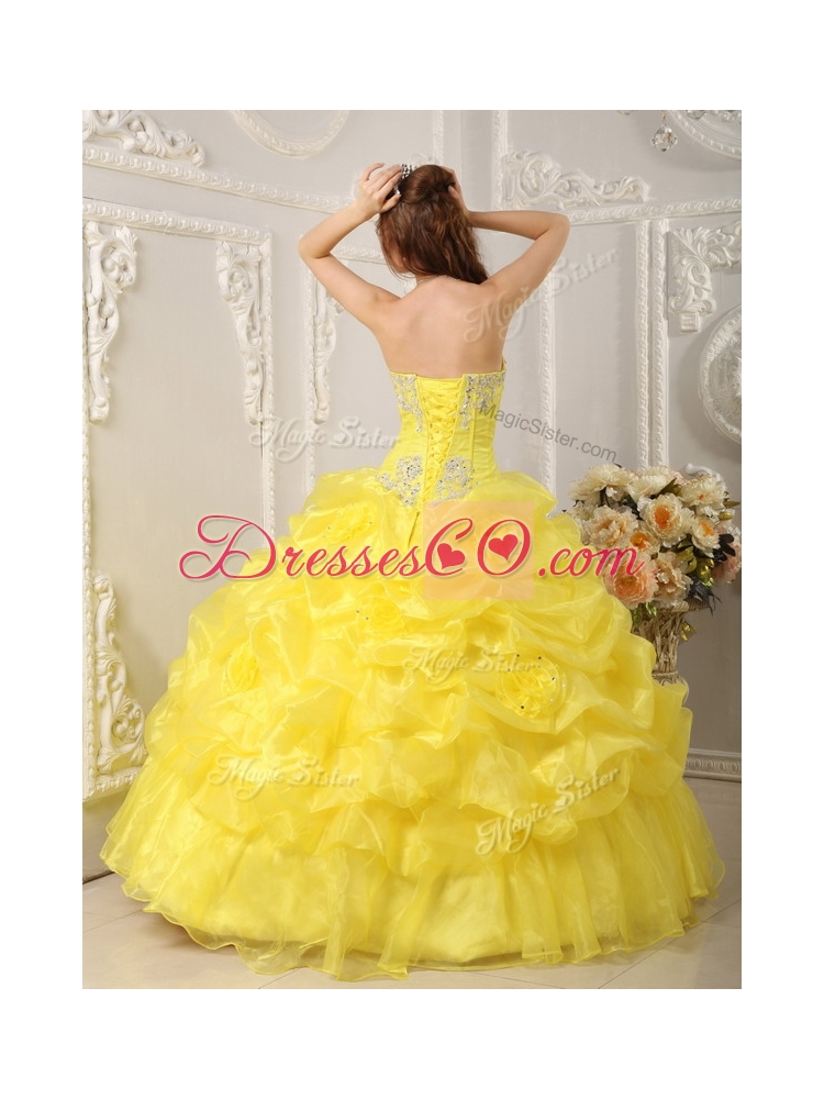 Classical Yellow Quinceanera Dress with Beading and Ruffles