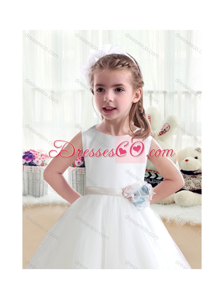 Top Scoop White Latest Flower Girl Dress with Appliques