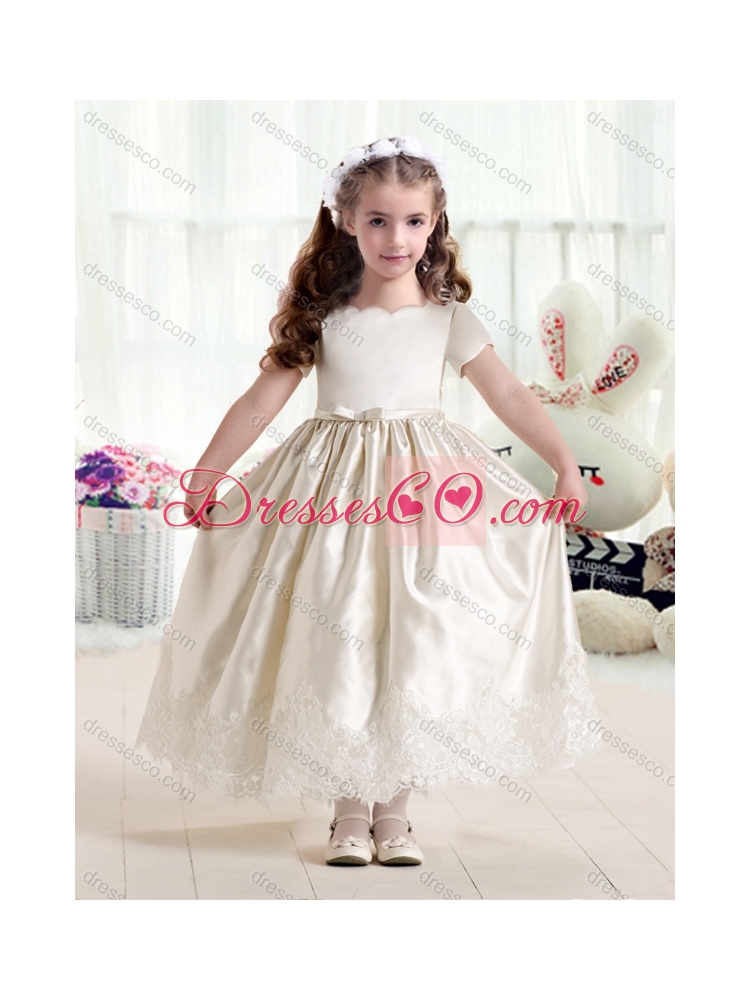 Customized Empire Short Sleeves Latest Flower Girl Dress with Lace