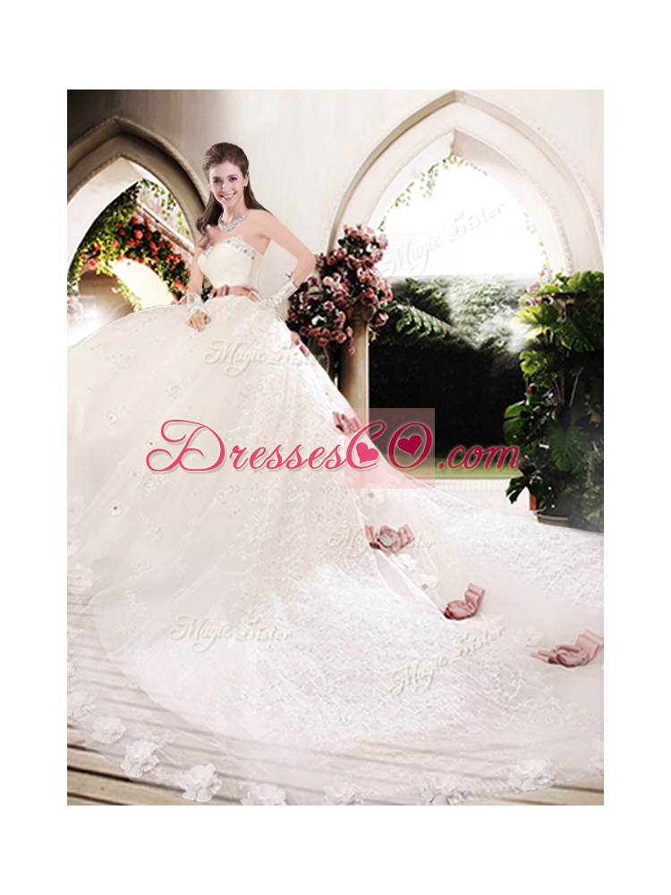 Lovely Lace Appliques and Bowknot Wedding Dress with Chapel Train