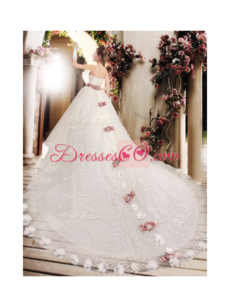 Lovely Lace Appliques and Bowknot Wedding Dress with Chapel Train
