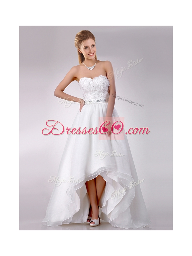 Latest Fashionable High Low Organza Wedding Dress with Beading
