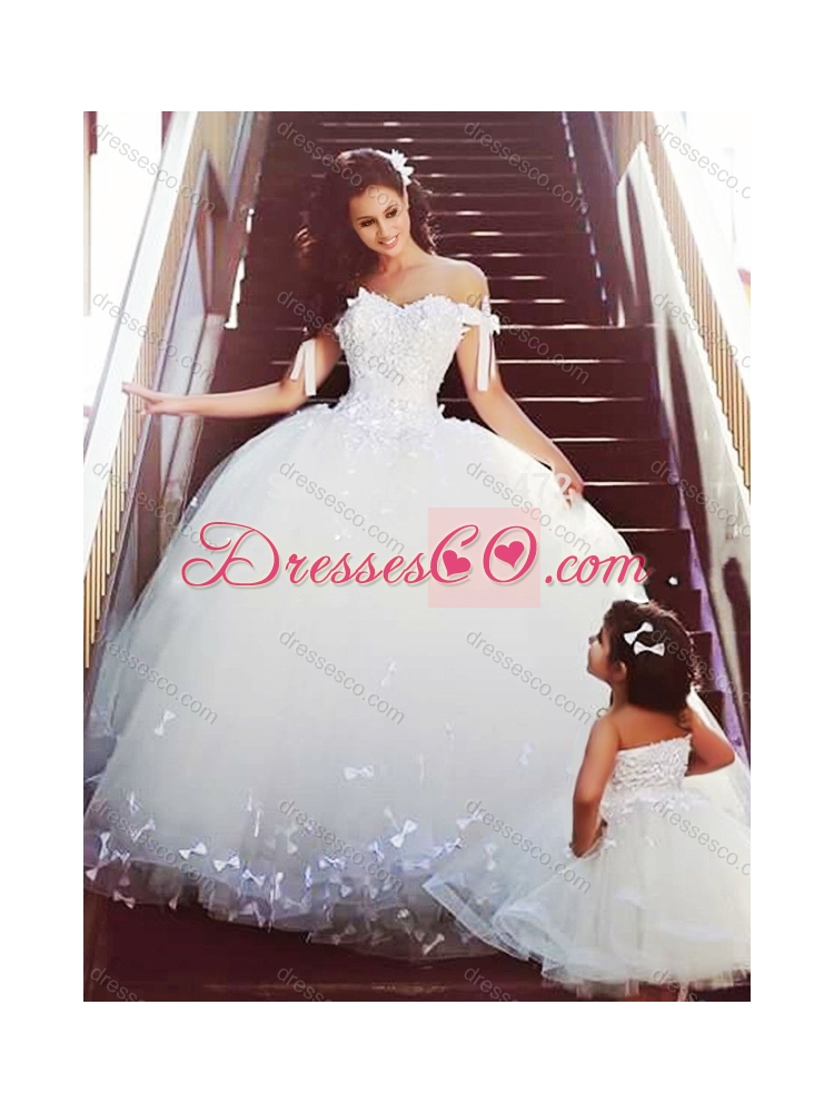 Latest Off the Shoulder Wedding Dress with Bowknot and Romantic Strapless Flower Girl Dress with Bowknot
