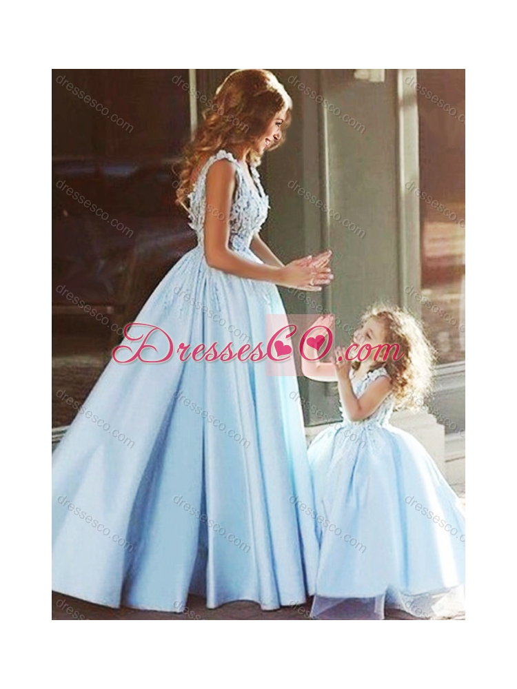 New Style V Neck Satin Prom Dress with Appliques and Most Popular Big Puffy Little Girl Dress with Straps