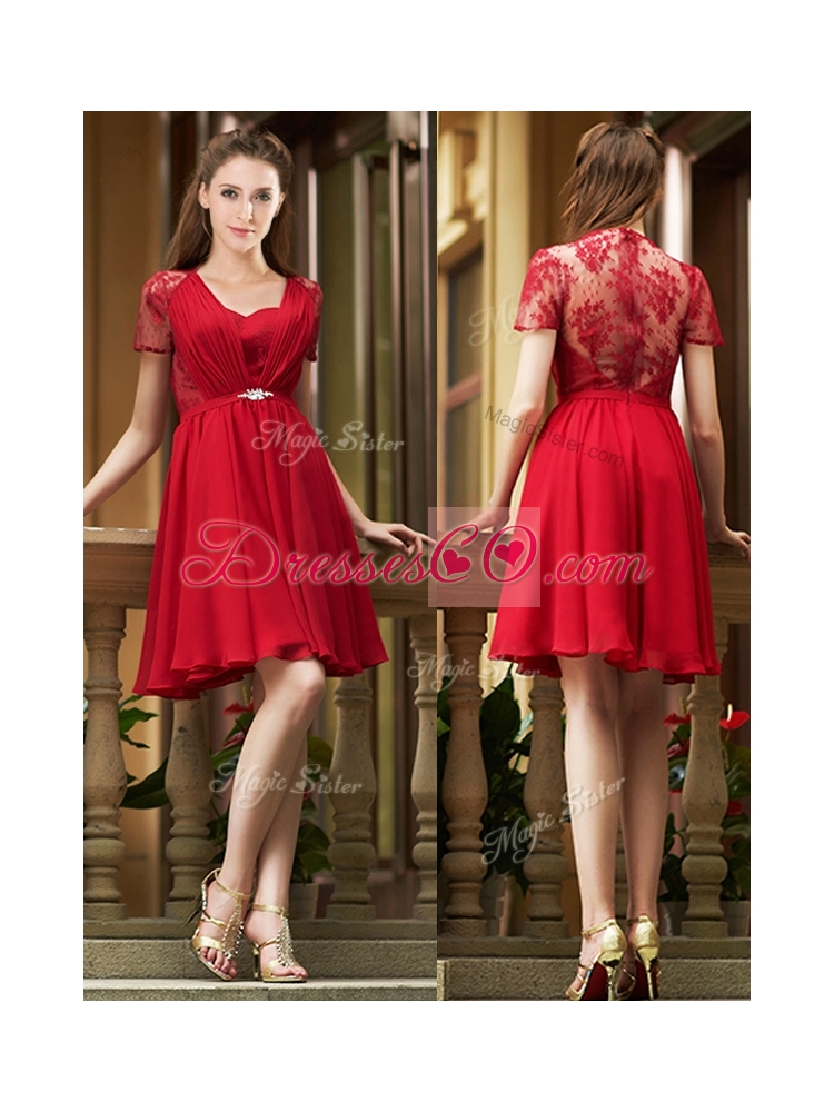 Elegant See Through Back Red Short Dama Dress with Short Sleeves