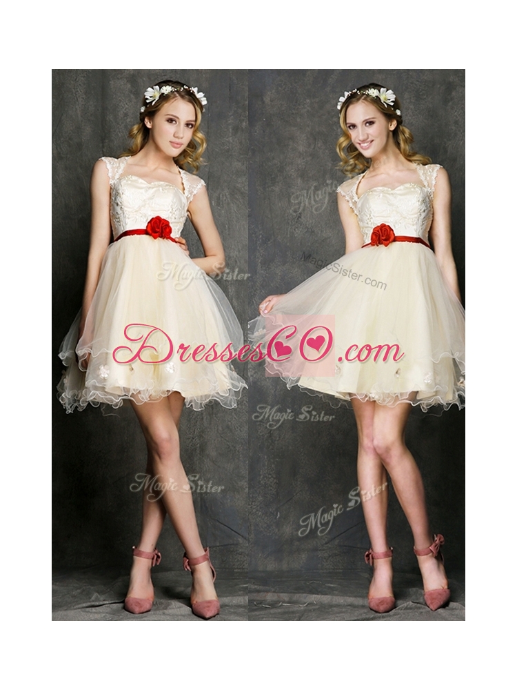 New Style Straps Short Prom Dress with Belt and Appliques