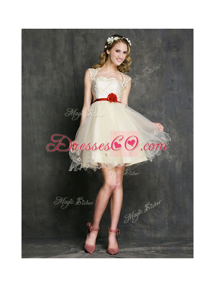 New Style Straps Short Prom Dress with Belt and Appliques