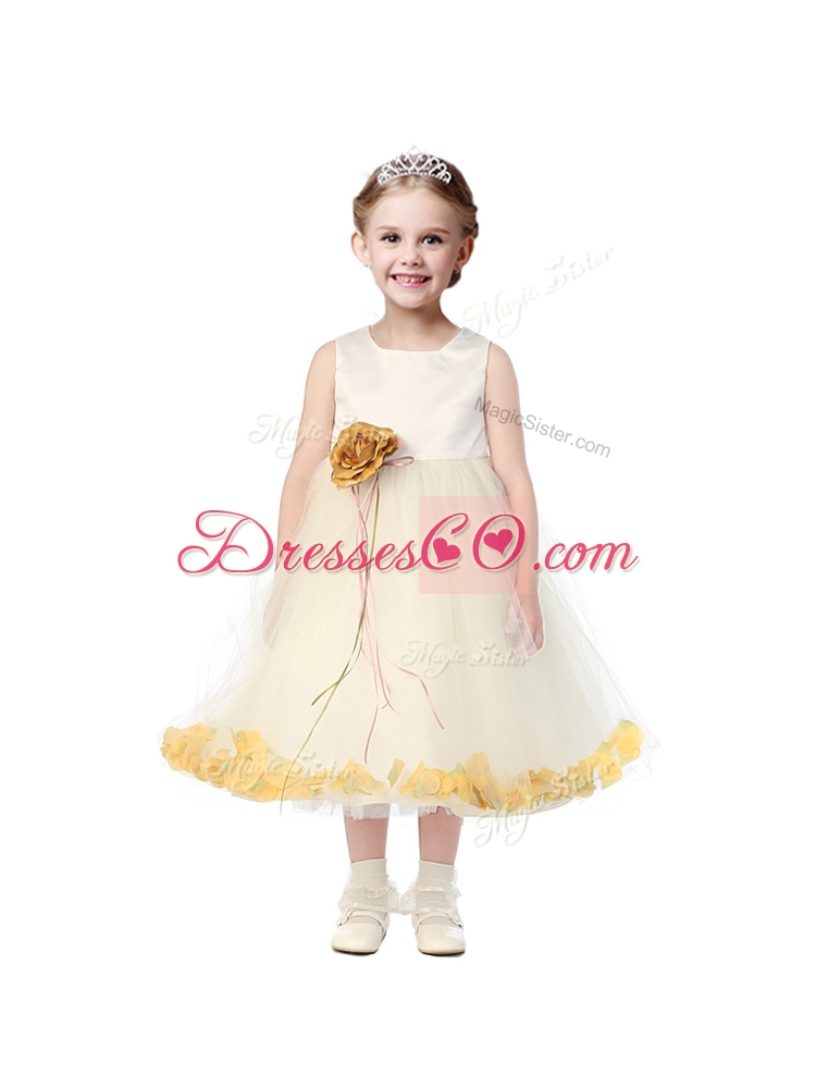 Popular Scoop Tulle Girls Party Dress with Hand Made Flowers and Appliques
