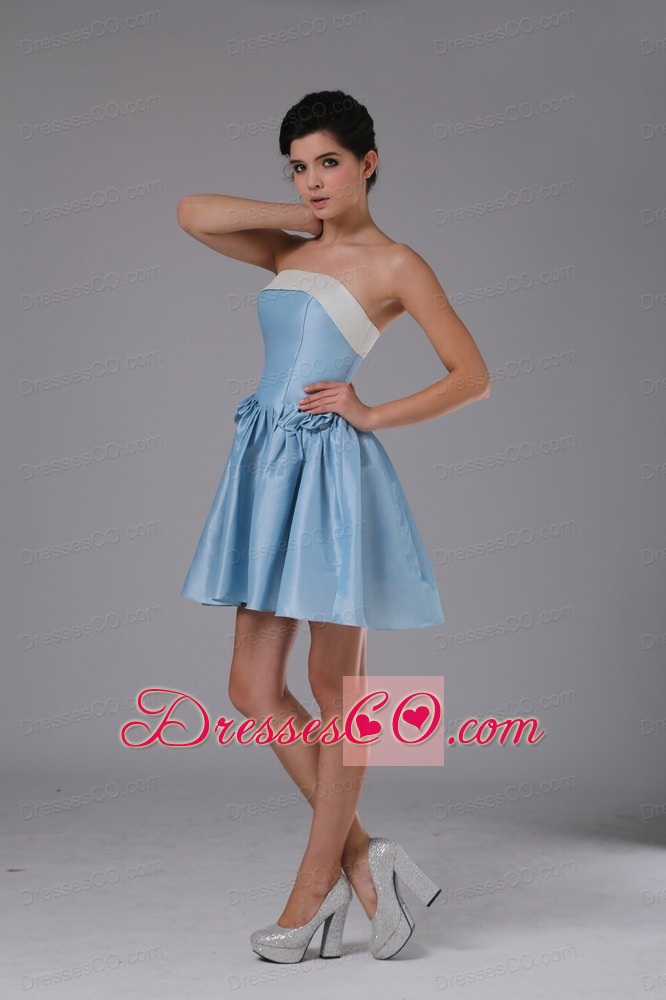 Simple A-line / Princess Taffeta Strapless Mini-length Light Blue Bridesmaid Dress
