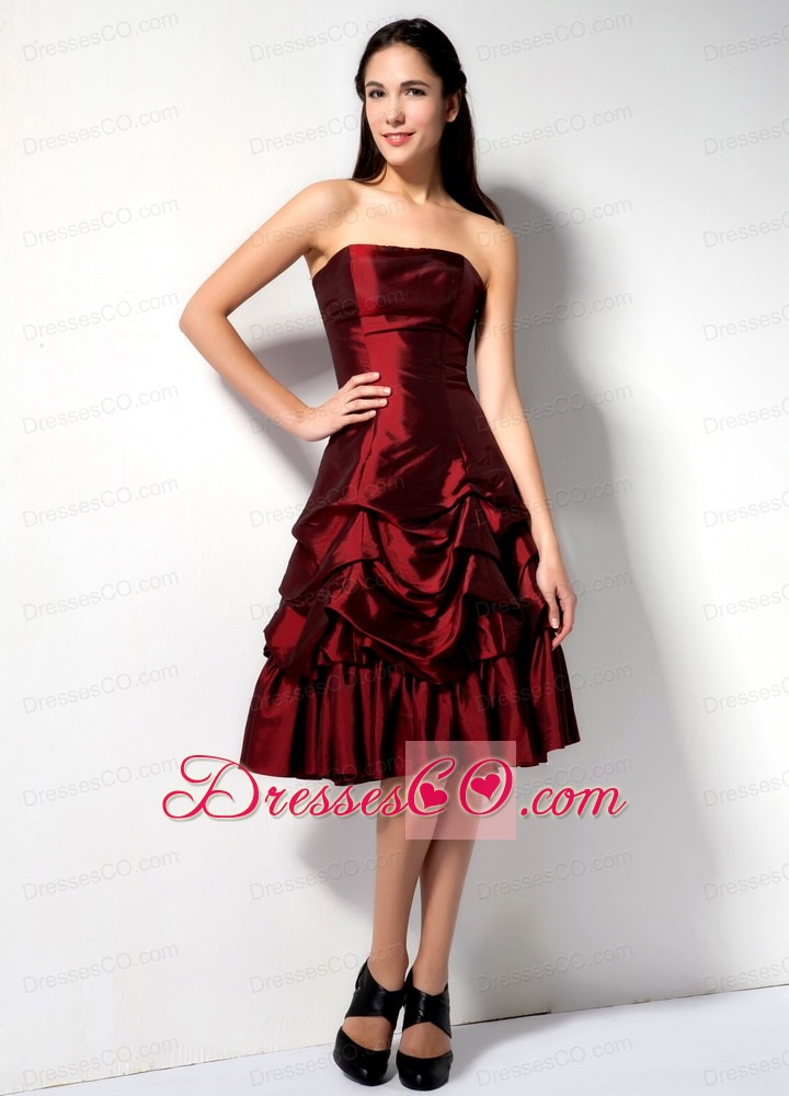 Burgundy A-line Strapless Knee-length Taffeta Pick-ups Prom Dress