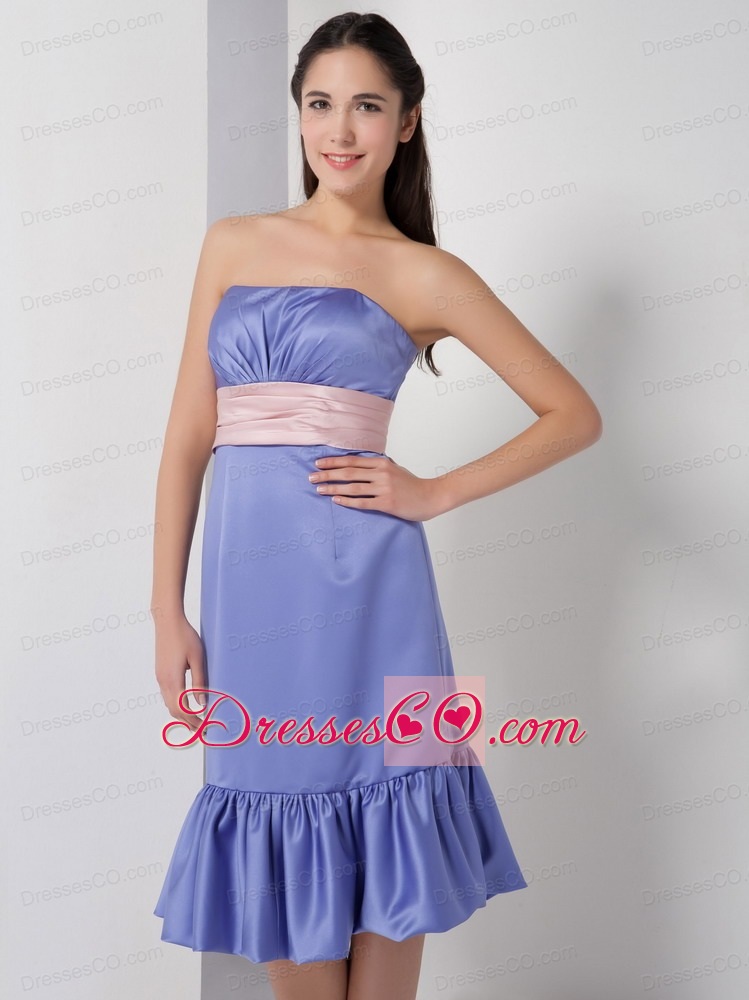 Customize Lilac Column Strapless Bridesmaid Dress Elastic Woven Satin Belt And Ruche Knee-length