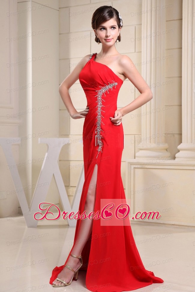 Red High Slit and One Shoulder For Prom Dress With Beading