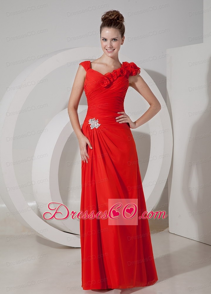Luxurious Red Empire V-neck Long Chiffon Appliques Evening Dress