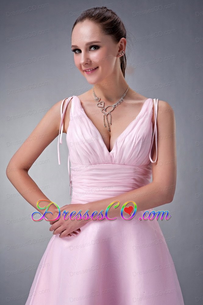 Exclusive Baby Pink A-line / Princess V-neck Bridesmaid Dress Organza Ruched Tea-length