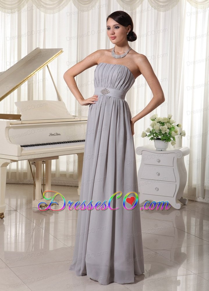 Simple Grey Empire Modest Bridesmaid Dress With Ruching and Beading Chiffon