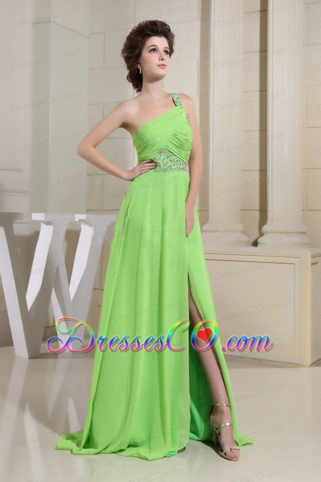 Spring Green Prom Dress With High Slit One Shoulder and Beading