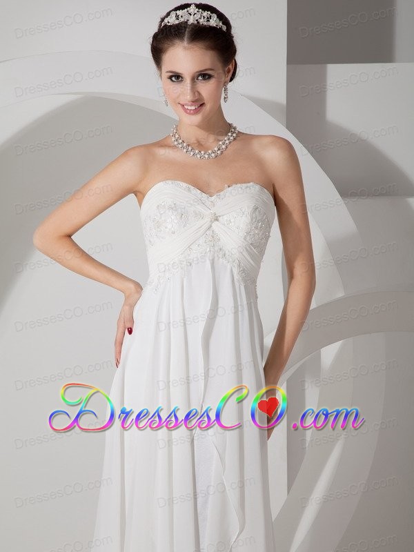Popular Prom Dress Empire Chiffon Appliques and Ruched Brush Train