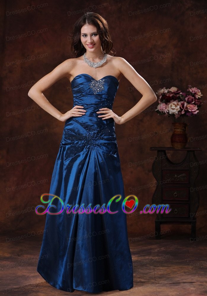 Navy Blue Prom Dress With Beaded Decorate On Taffeta