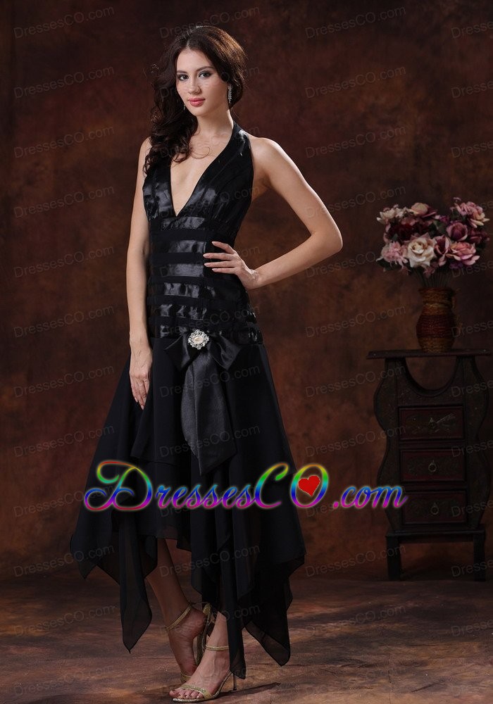 Sexy Black Asymmetrical Prom Celebrity Dress Clearance With Halter