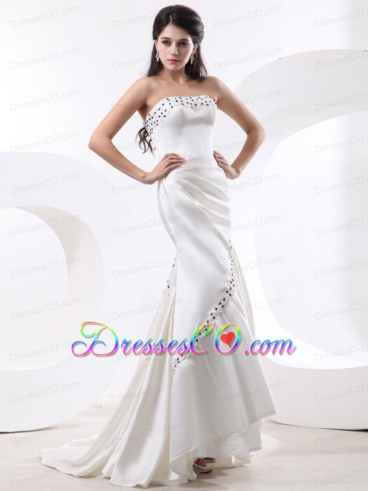 Mermaid Prom Celebrity Dress With Beading and Brush Train