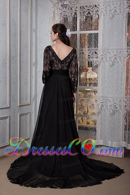 Sexy Black Mother Of The Bride Dress A-line V-neck Chiffon Beading Court Train