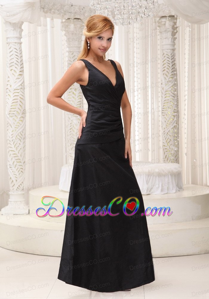 V-neck Black Modest Bridesmaid Dress For Formal Evening Taffeta Long Ruche