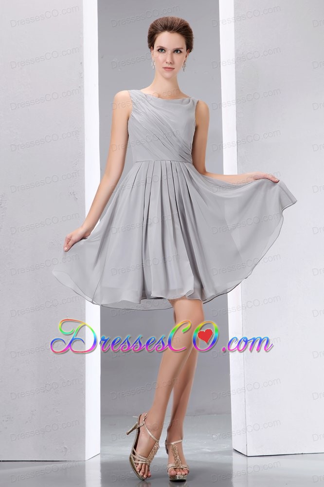 Pretty Grey Bridesmaid Dress A-line Scoop Knee-length Chiffon Ruche