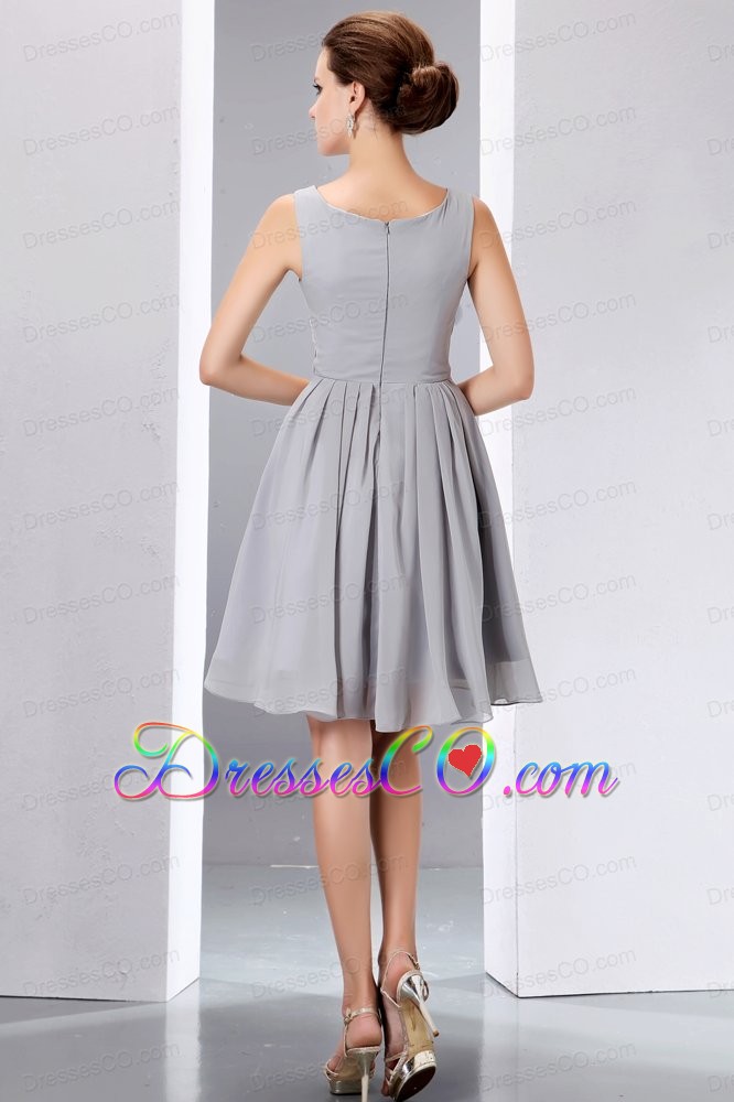 Pretty Grey Bridesmaid Dress A-line Scoop Knee-length Chiffon Ruche