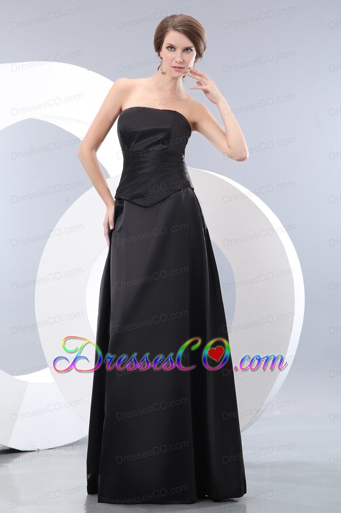 Elegant Black Empire Strapless Ruched Bridesmaid Dress Long Taffeta