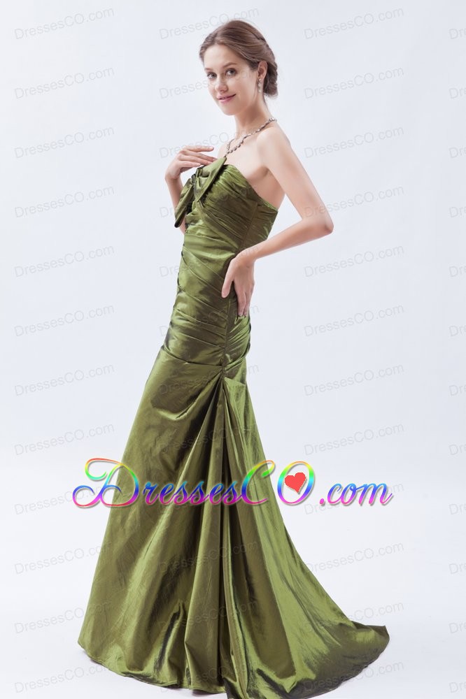Olive Green A-line / Princess Strapless Brush Train Taffeta Ruched and Bow Bridesmaid Dress