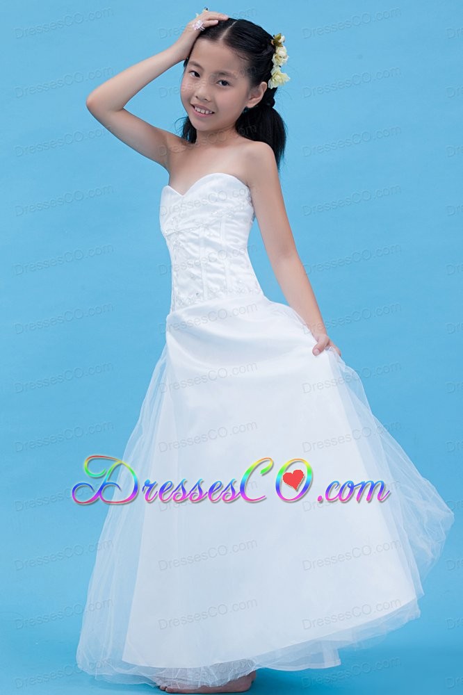 White A-line Long Tulle Appliques Flower Girl Dress