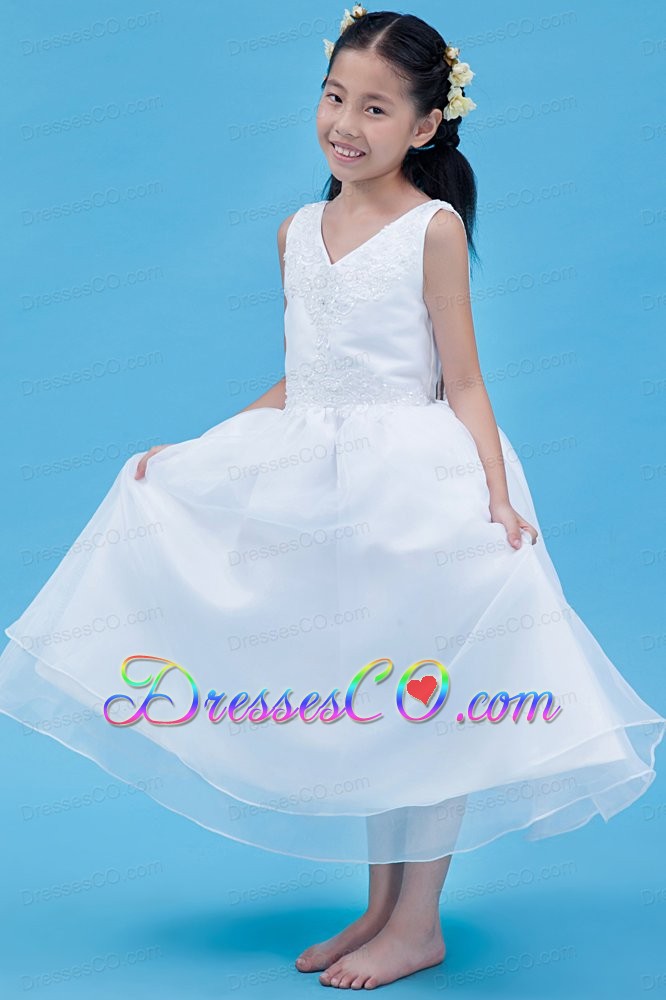 White A-line V-neck Ankle-length Organza Appliques Flower Girl Dress