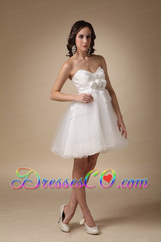 White A-line Mini-length Taffeta And Organza Hand Made Flowers Prom Dress