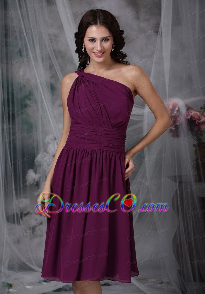 Purple Empire One Shoulder Knee-length Chiffon Ruching Bridesmaid Dress