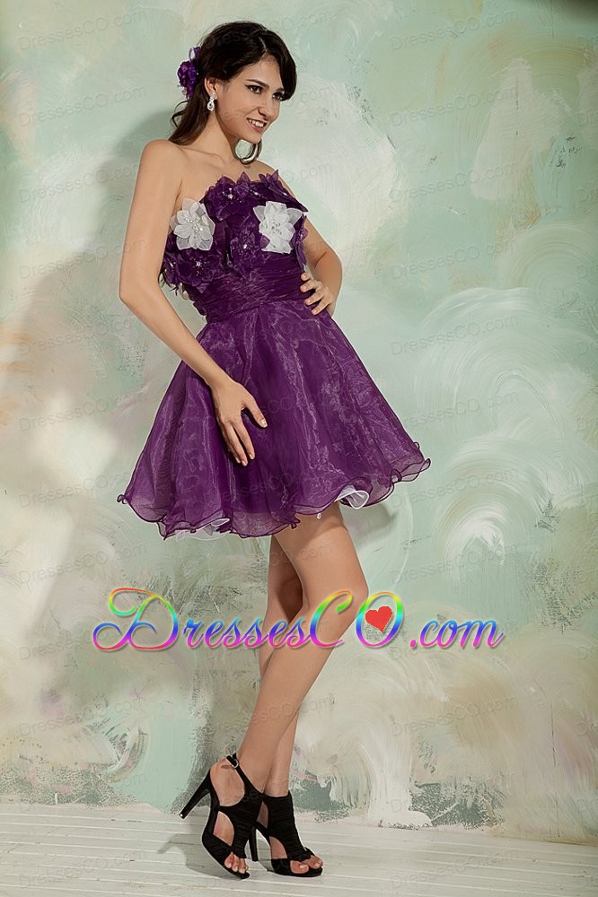 Lovely Dark Purple A-line / Princess Prom / Homecoming Dress Strapless Organza Hand Made Flowers Mini-length