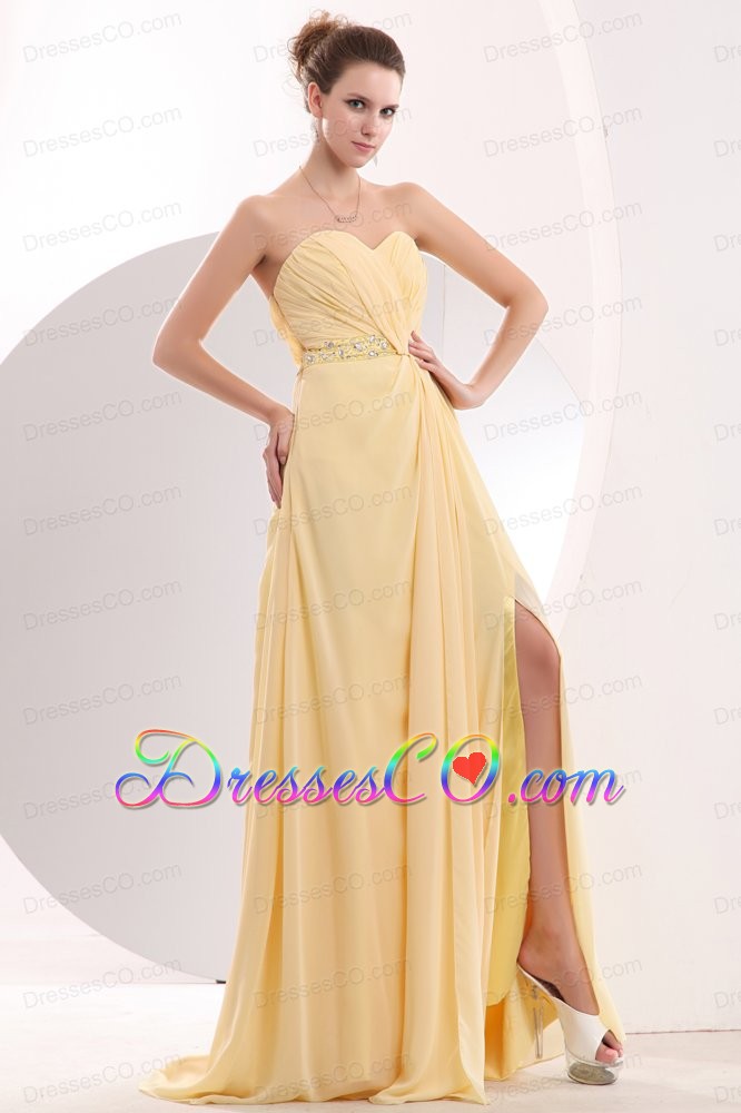 Gorgeous Light Yellow Prom / Evening Dress Empire Beading Brush Train Chiffon