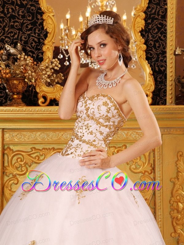 White Ball Gown Strapless Long Organza Appliques Quinceanera Dress