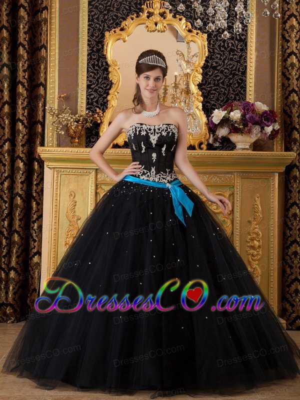 Black Ball Gown Strapless Long Appliques Tulle Quinceanera Dress