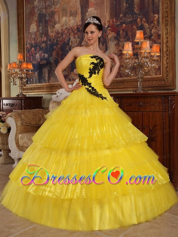 Yellow Ball Gown Strapless Long Organza Appliques Quinceanera Dress